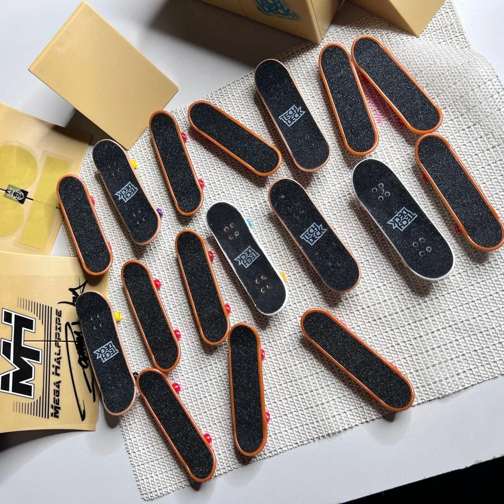 Tech‎ Deck Danny Way Mega Halfpipe Plan B Ramp Set with 15 Fingerboards Lot